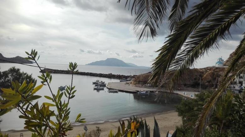 Arkasa Karpathos Seafront Paradisos Foinikion Екстер'єр фото